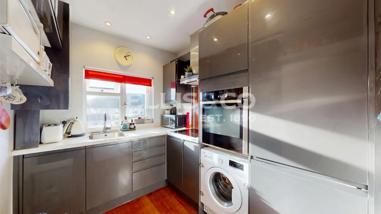 Costons Lane, Greenford, UB6, photo 10