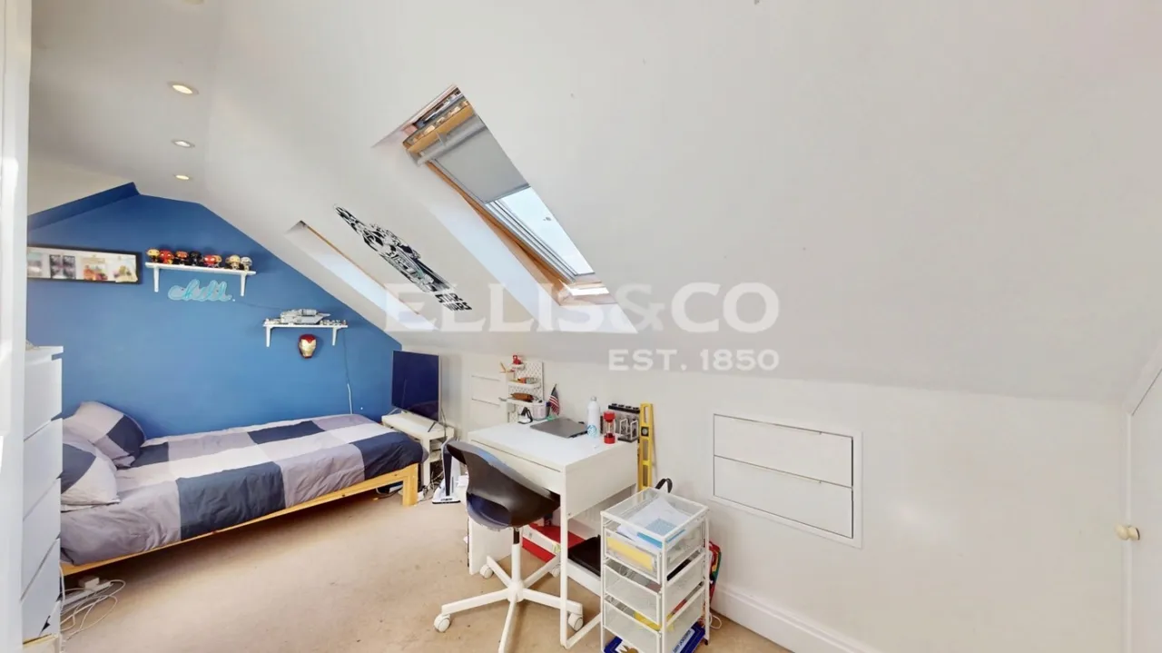 Costons Lane, Greenford, UB6, photo 18