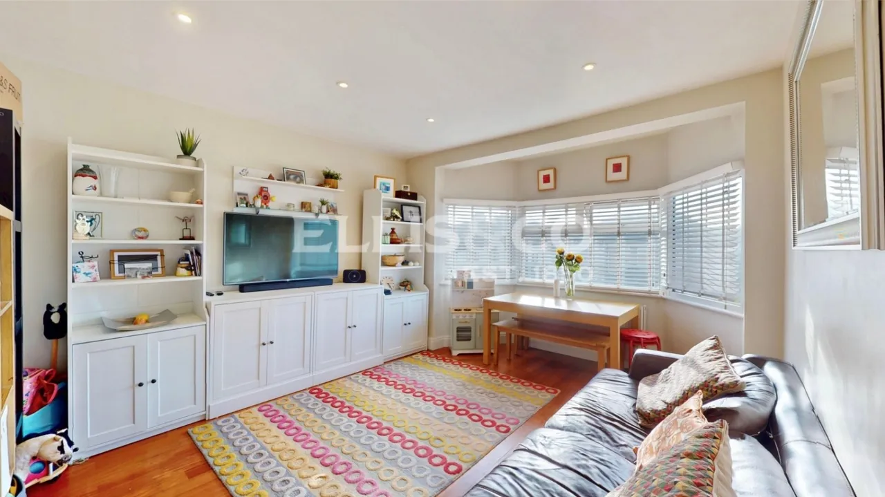 Costons Lane, Greenford, UB6, photo 4