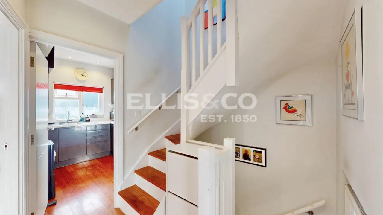 Costons Lane, Greenford, UB6, photo 11