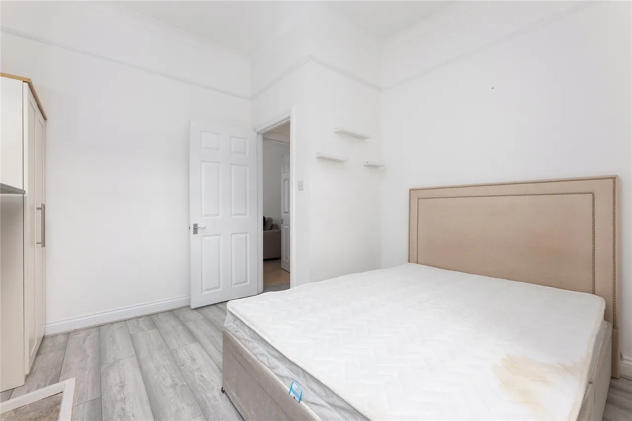 Clonmore Street, Southfields, SW18, photo 6