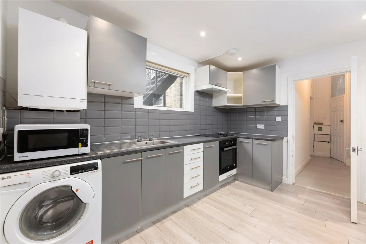 Clonmore Street, Southfields, SW18, photo 3