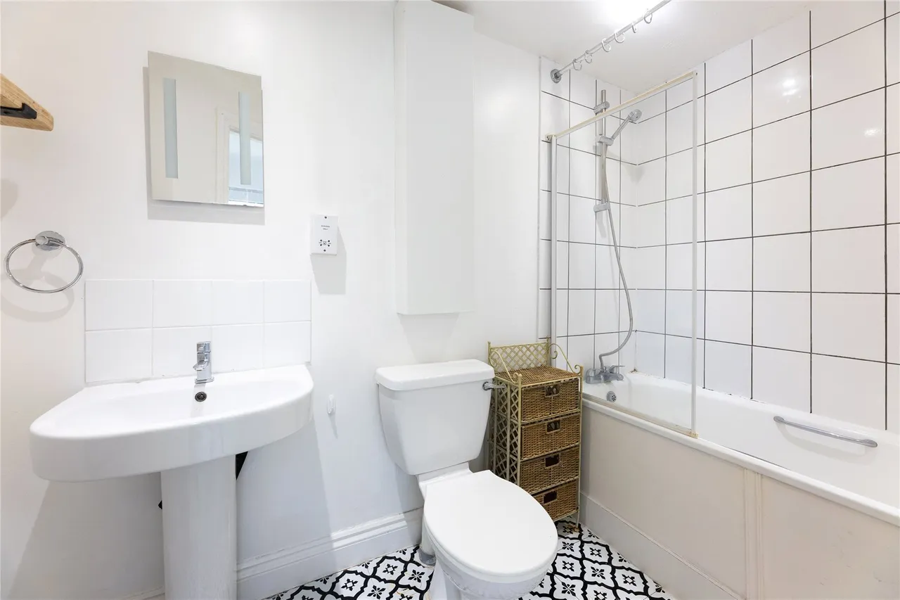 Clonmore Street, Southfields, SW18, photo 4
