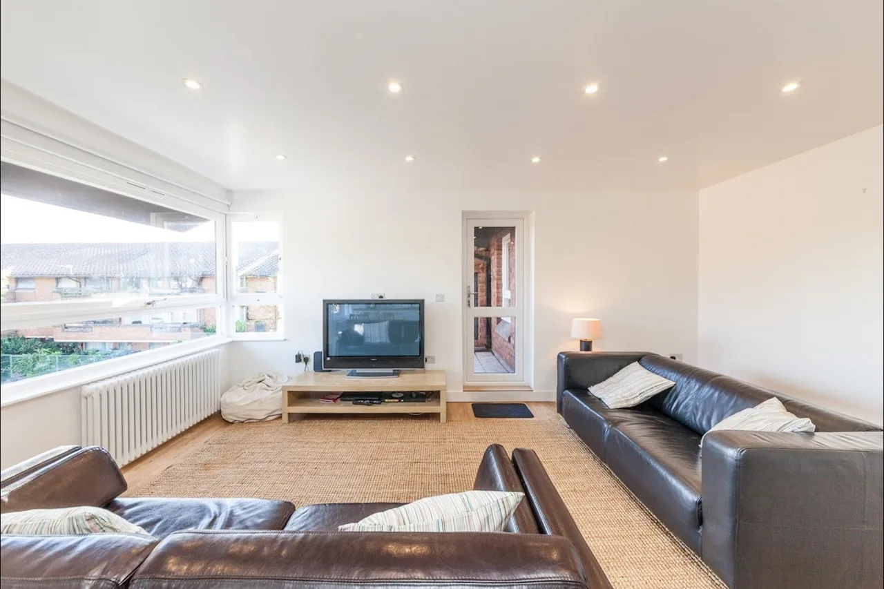 4 bed house to rent, Don Phelan Close, SE5