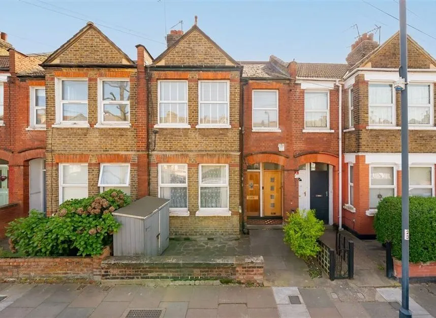 3 bed flat for sale — Chapter Road, Willesden, NW2