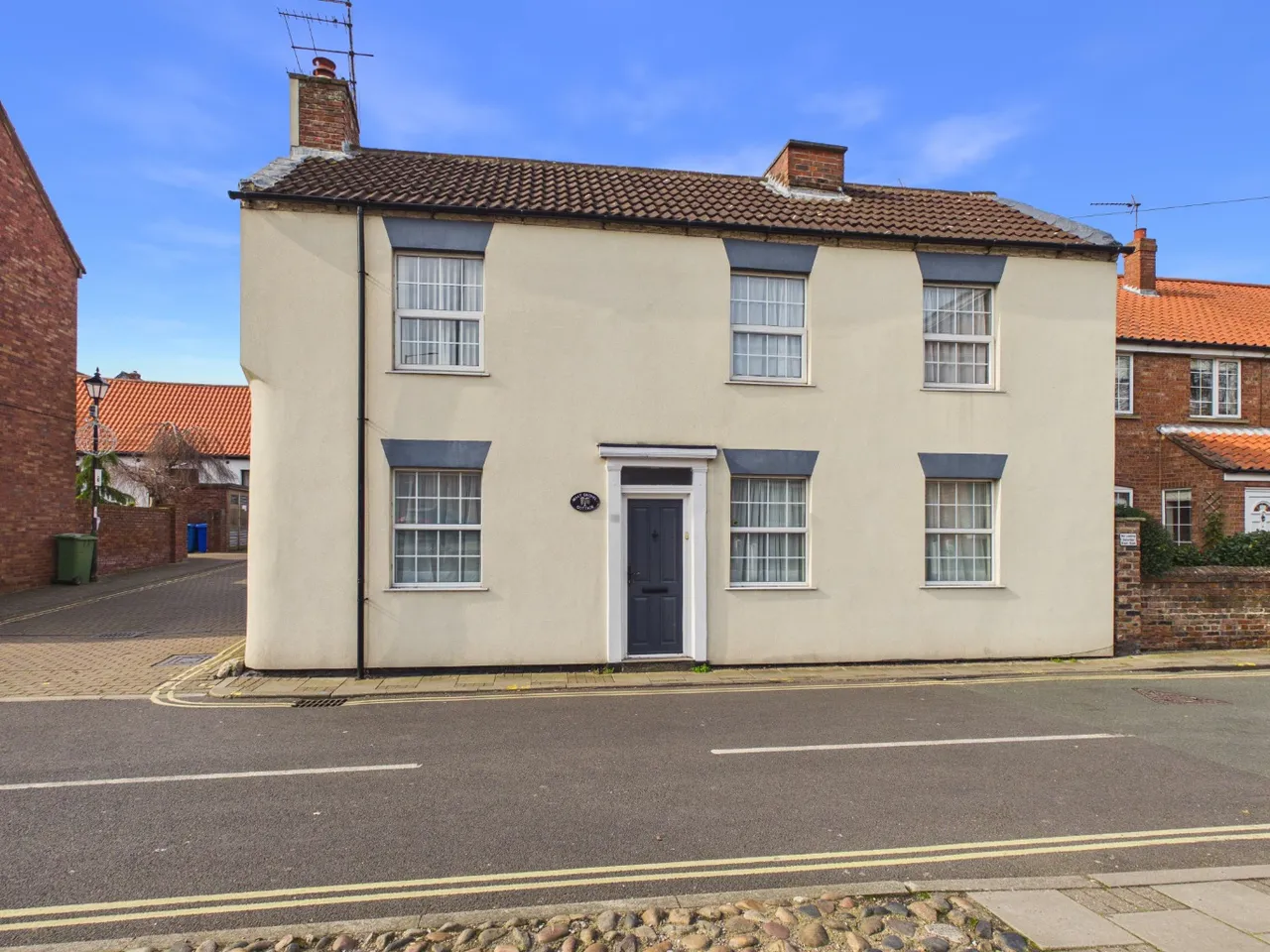 3 bed house for sale, Walkergate, Beverley, HU17