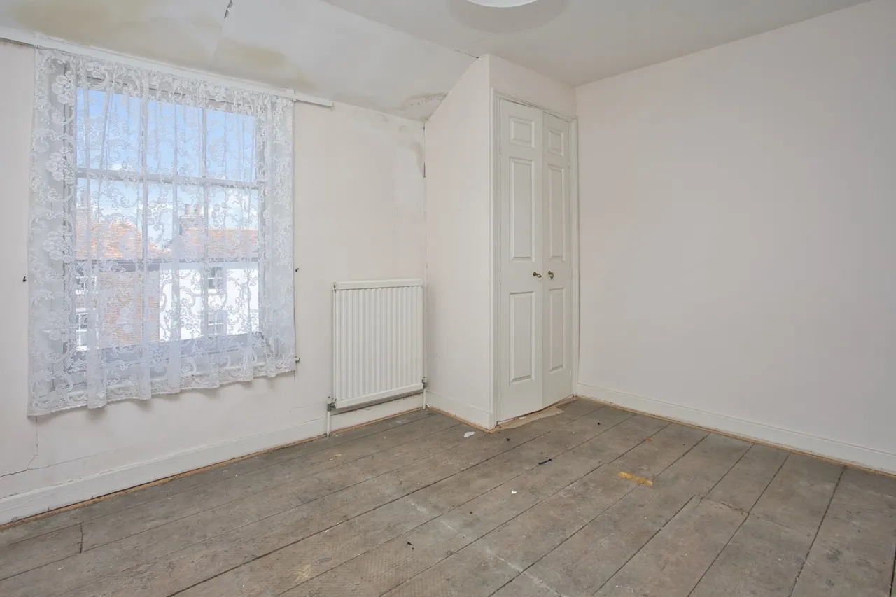 Alfred Square, Deal, CT14, photo 10