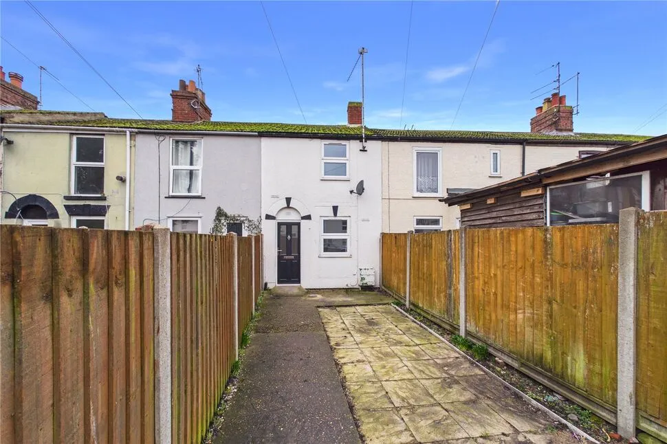 2 bed house to rent — Exmouth Road, Great Yarmouth, Norfolk, NR30