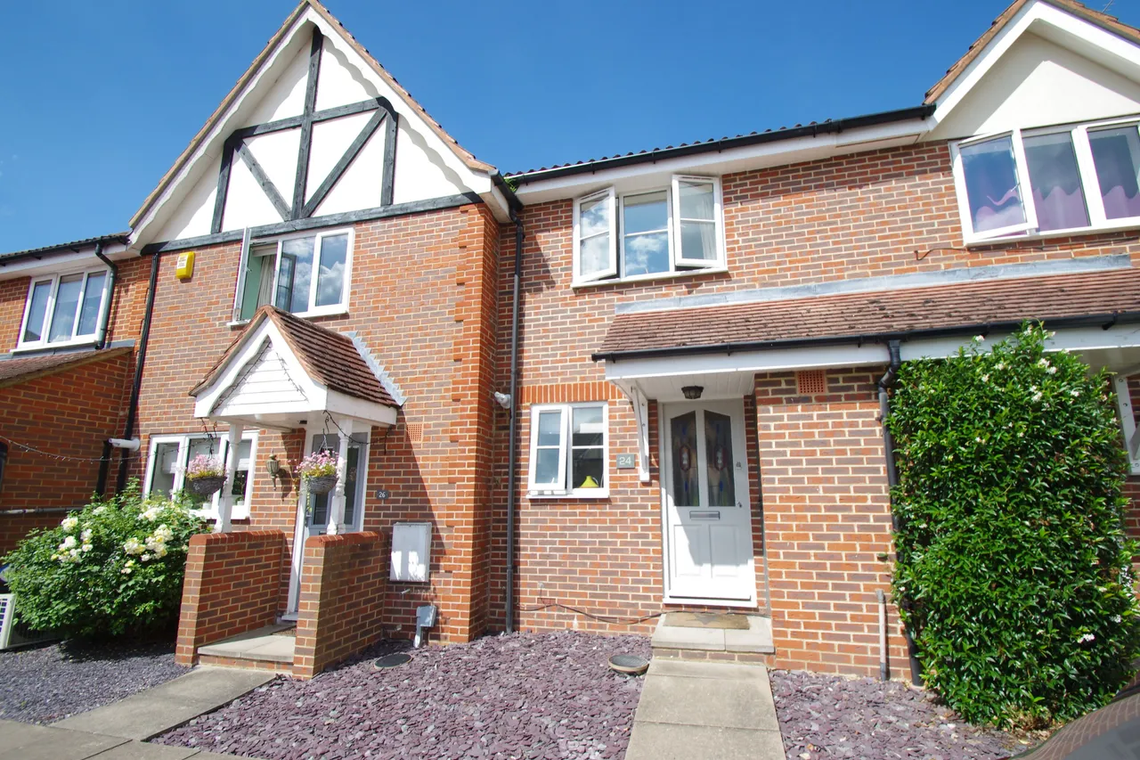 2 bed house to rent, Mill End, WD3