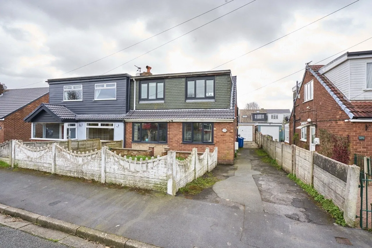 5 bed house for sale — Ruabon Crescent, Hindley Green, Wigan, Greater Manchester, WN2