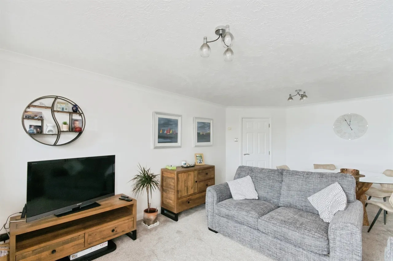 Bermuda Place, Eastbourne, photo 5