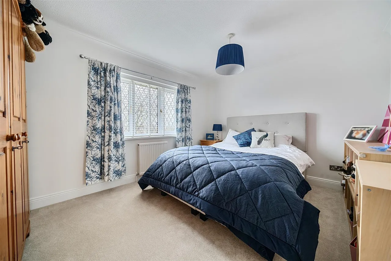 Northfields, Bulkington, SN10, photo 6