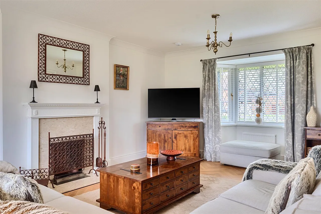 Northfields, Bulkington, SN10, photo 13