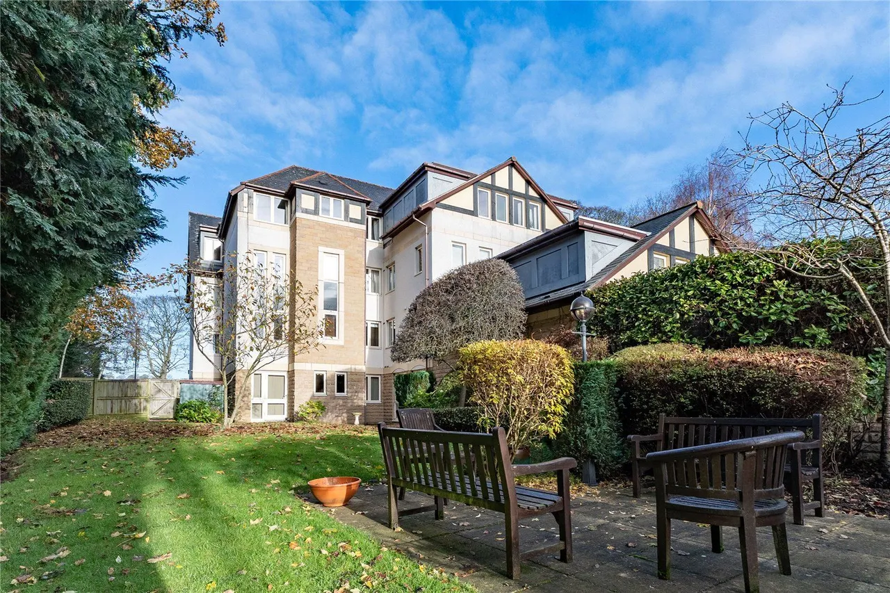 1 bed flat for sale, Park Avenue, Leeds, LS8