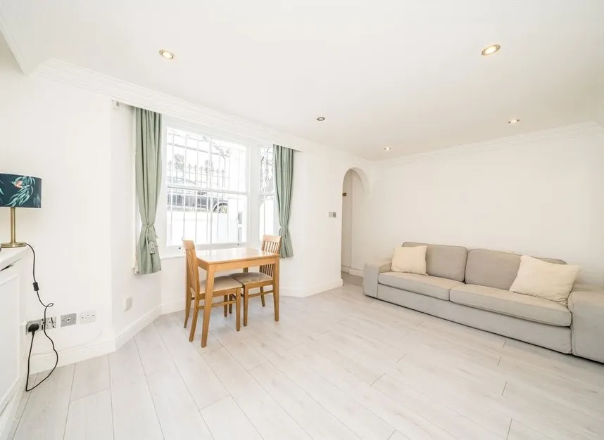 Pellant Road, Fulham, SW6, photo 2