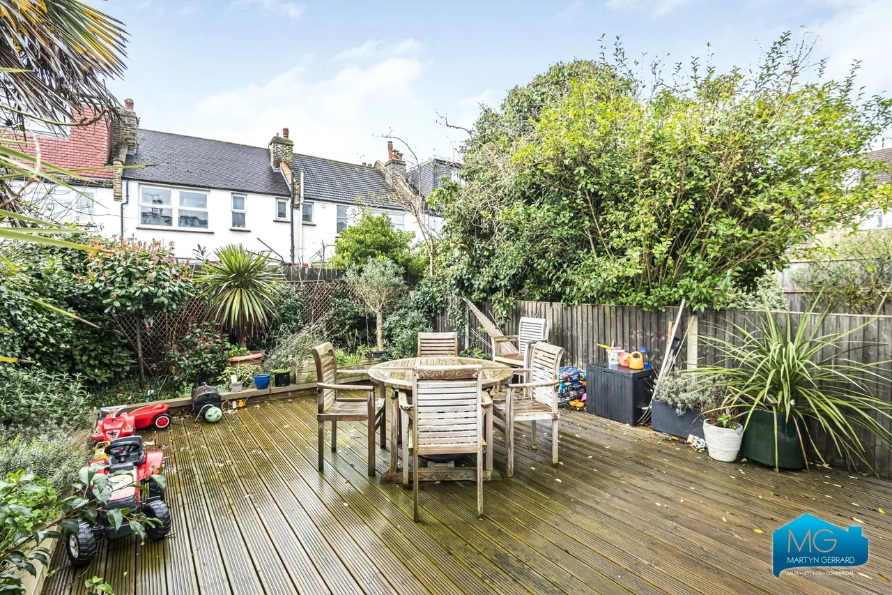 Park Hall Road, East Finchley, N2, photo 22