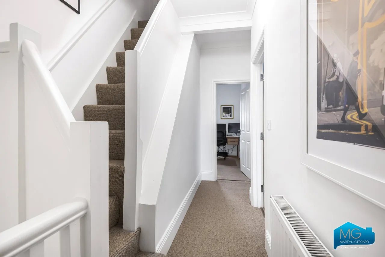 Park Hall Road, East Finchley, N2, photo 19