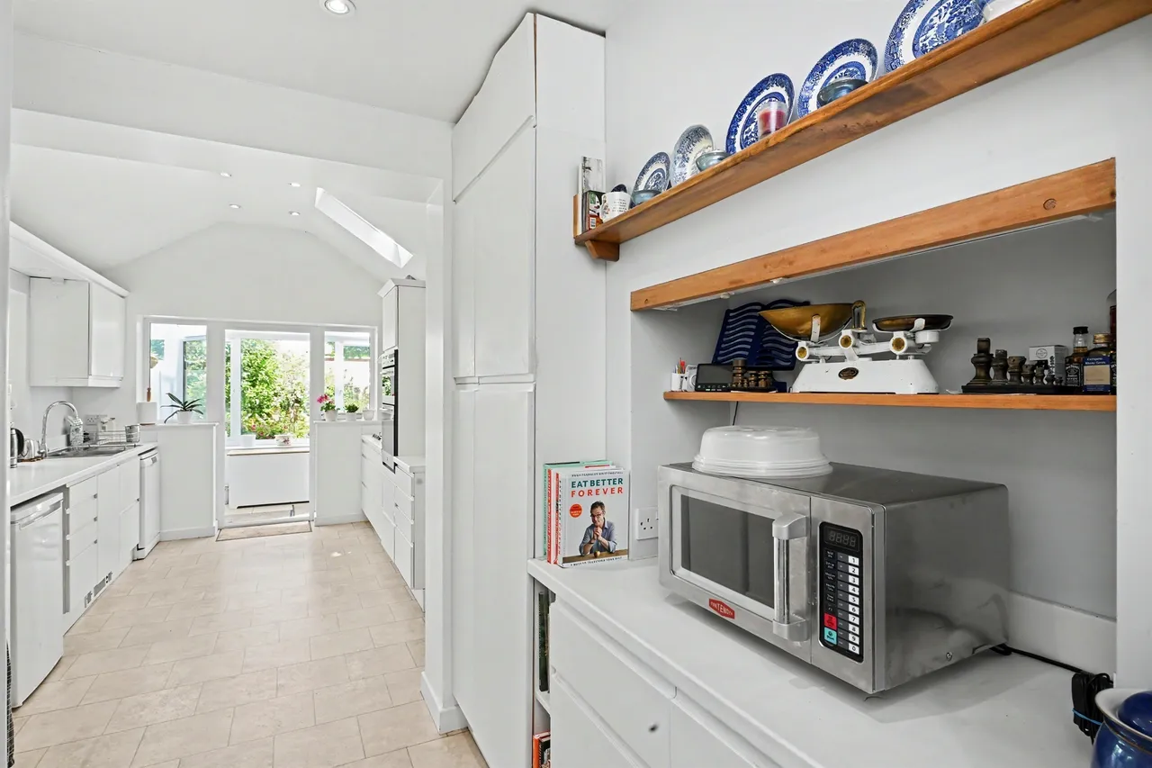 Church Road, Pitstone, Leighton Buzzard, photo 8
