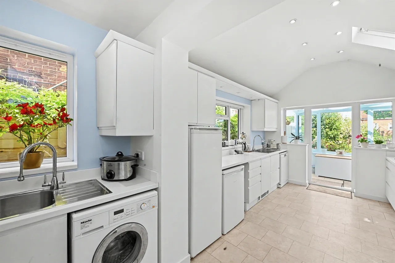 Church Road, Pitstone, Leighton Buzzard, photo 3