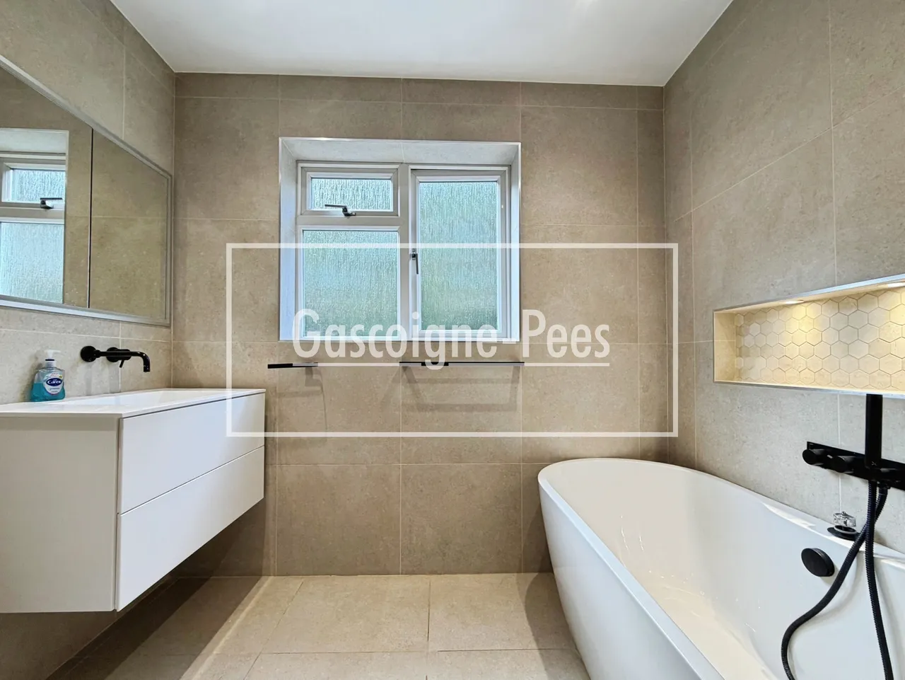 Lovelace Drive, GU22, photo 7