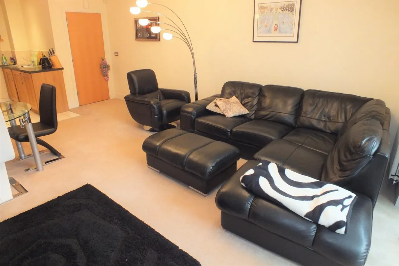 Sandmoor Avenue, Leeds, LS17, photo 6