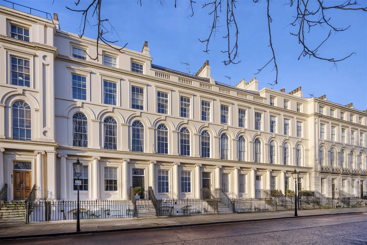 6 bed house for sale — Park Square West, Regent's Park, London, NW1 4LJ