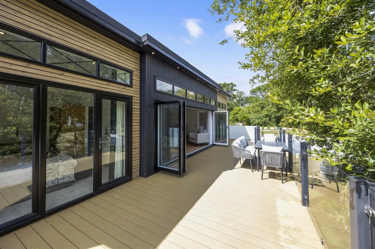Bluebell Park, Sumners Ponds, Barns Green, Horsham, photo 22