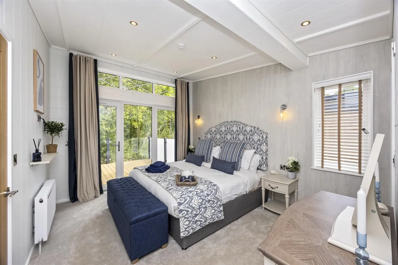 Bluebell Park, Sumners Ponds, Barns Green, Horsham, photo 16