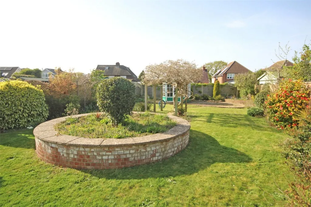 New Milton, Hampshire, photo 12