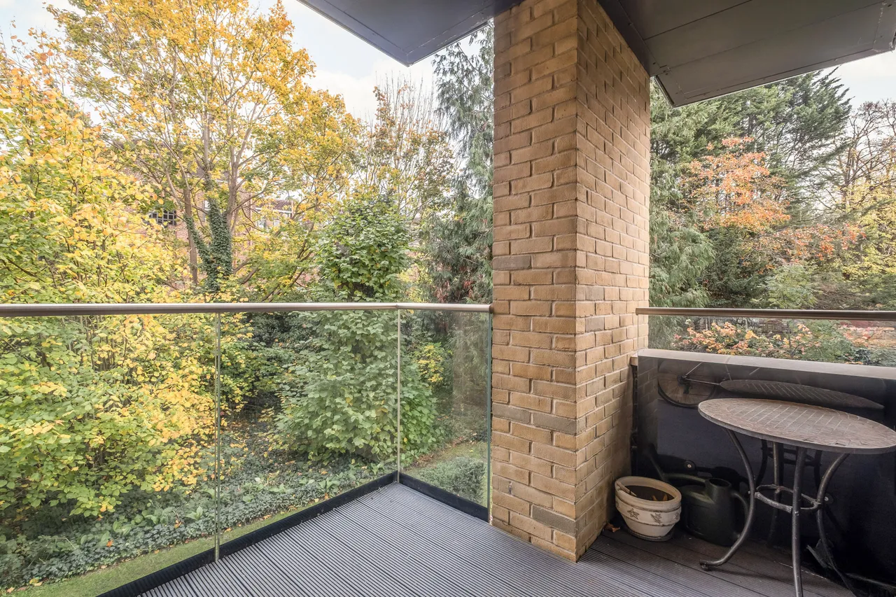 Pipit Drive, London, SW15, photo 2
