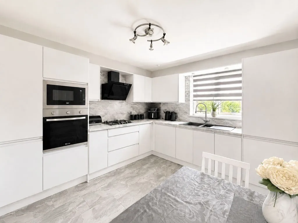 Dartmouth Avenue, Walsall, WS3, photo 3