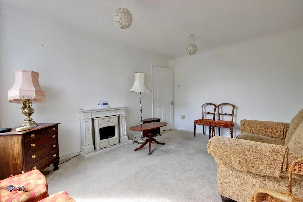 Creyke Close, Cottingham, photo 2