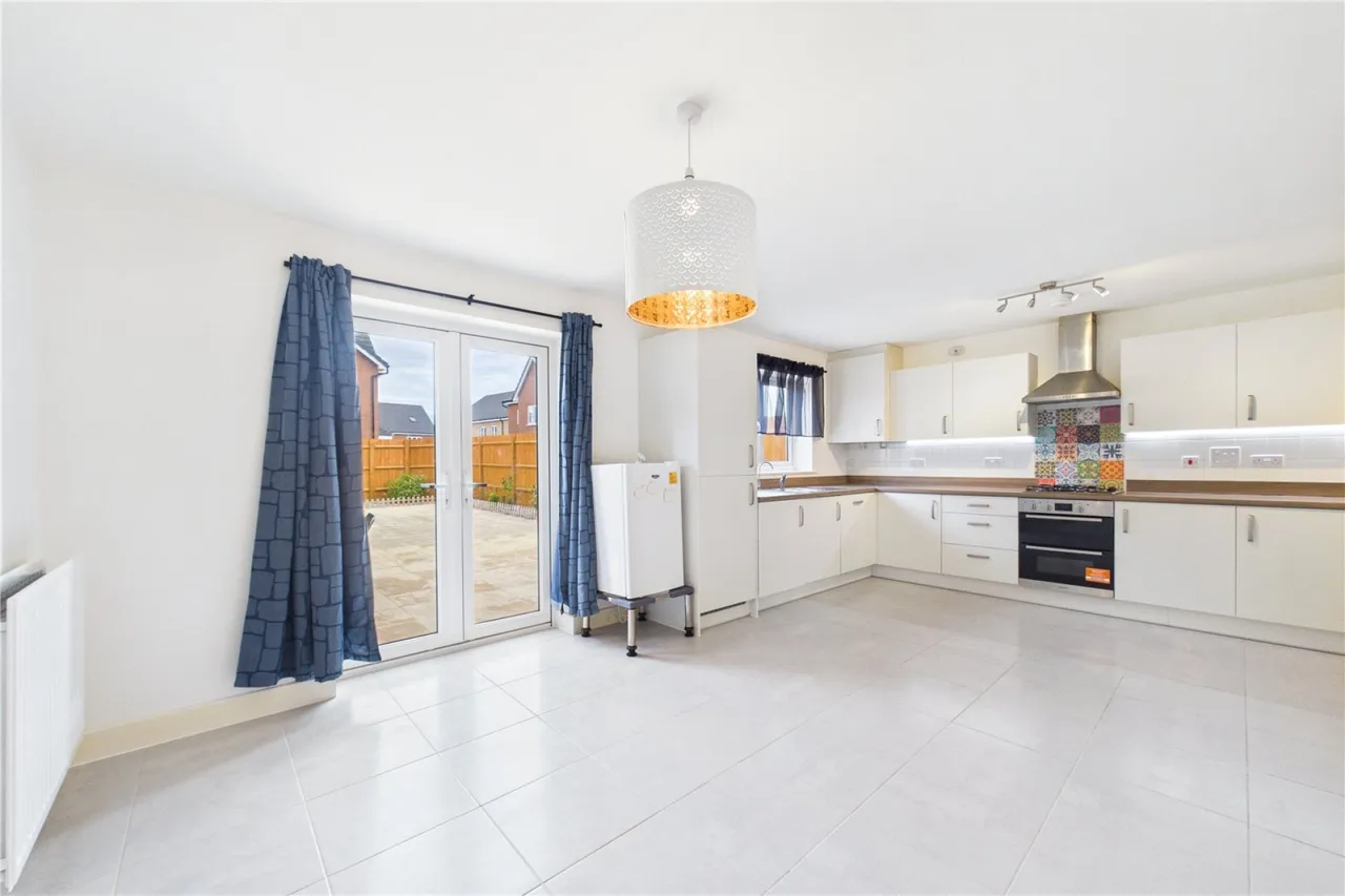 Sela Drive, Shinfield, RG2, photo 2