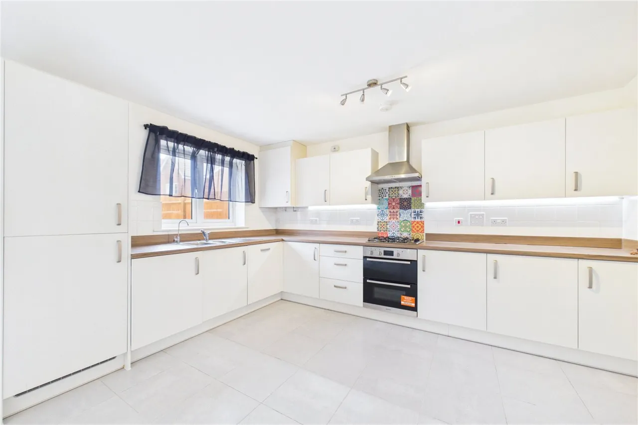 Sela Drive, Shinfield, RG2, photo 3