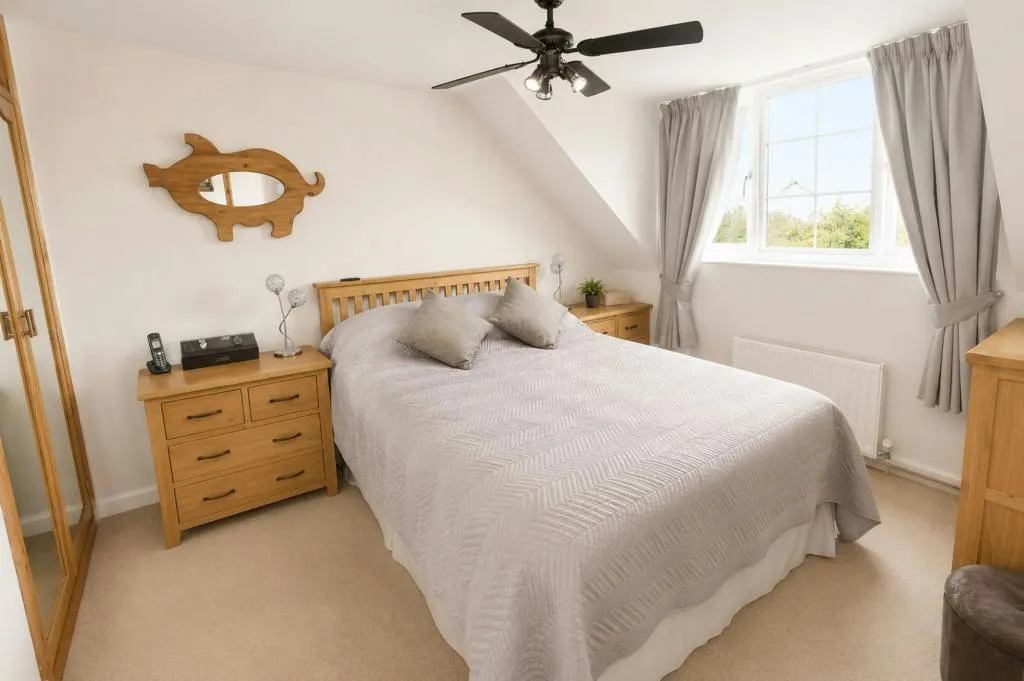 Silchester Road, Pamber Heath, RG26, photo 13