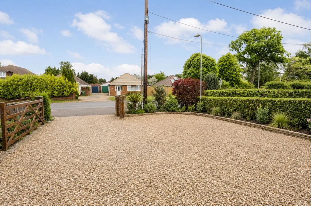Silchester Road, Pamber Heath, RG26, photo 22