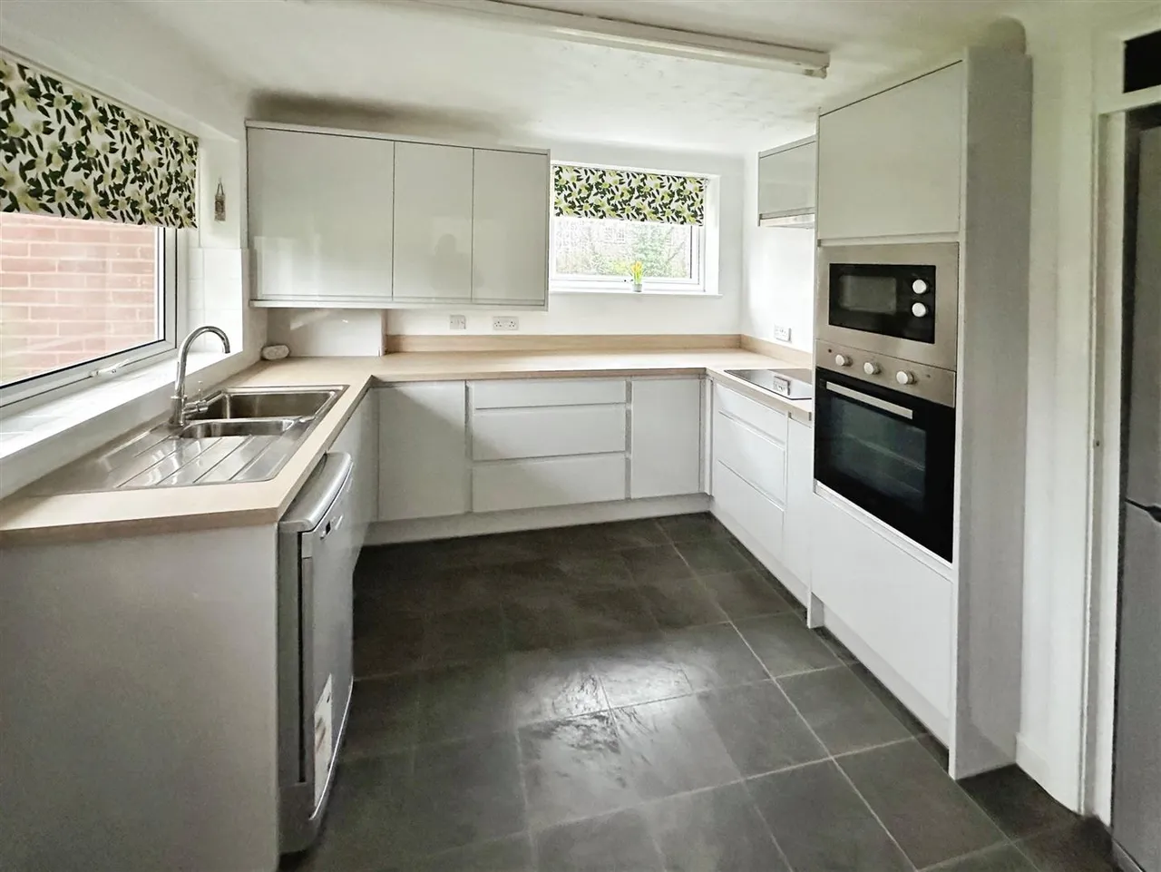 Nicholas Road, Liverpool, L23, photo 10