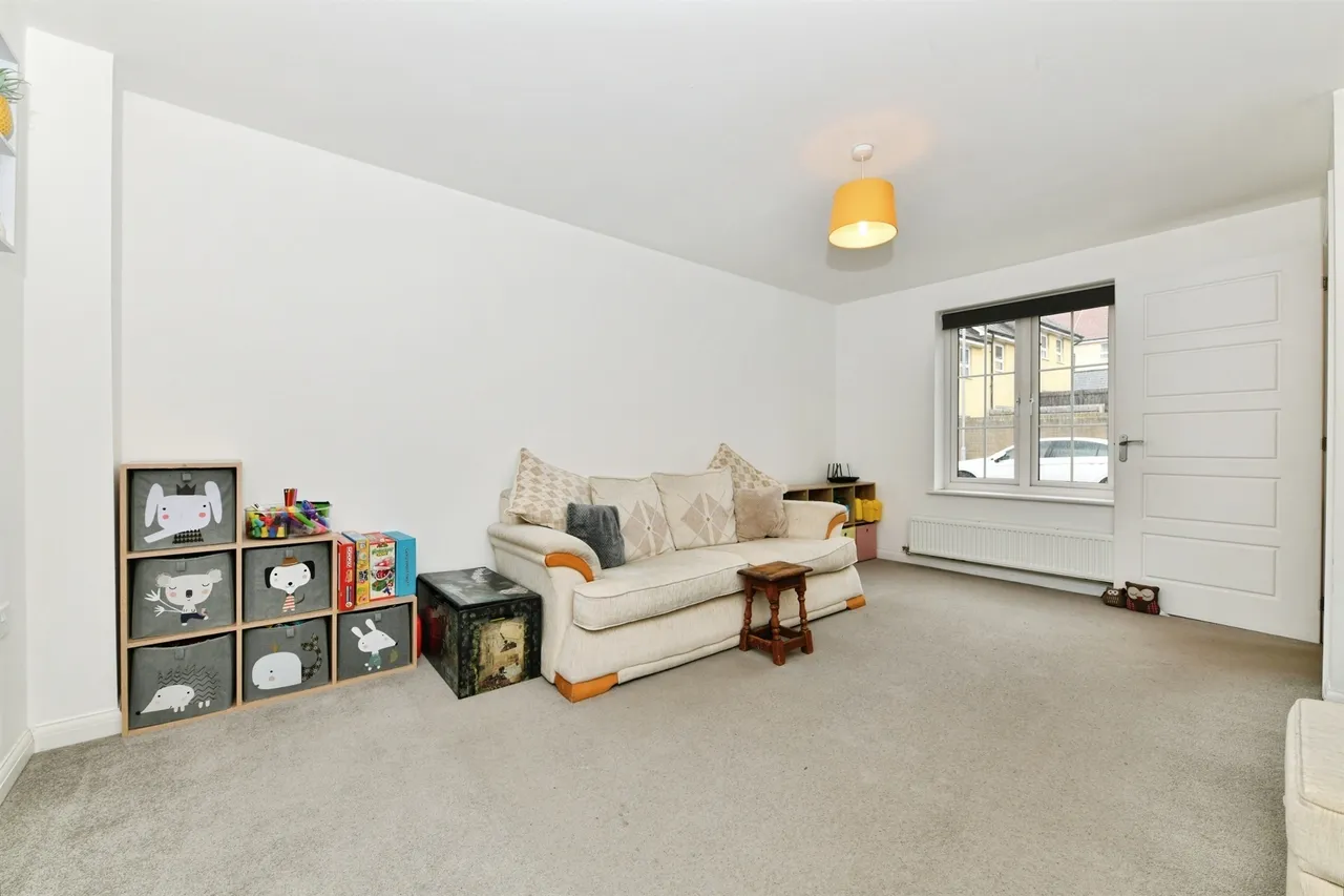 Shackleton Road, YEOVIL, photo 4