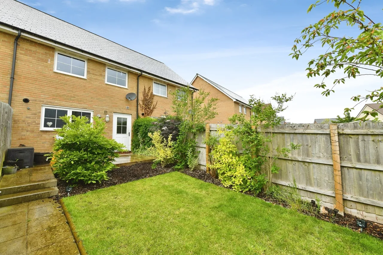 Shackleton Road, YEOVIL, photo 12