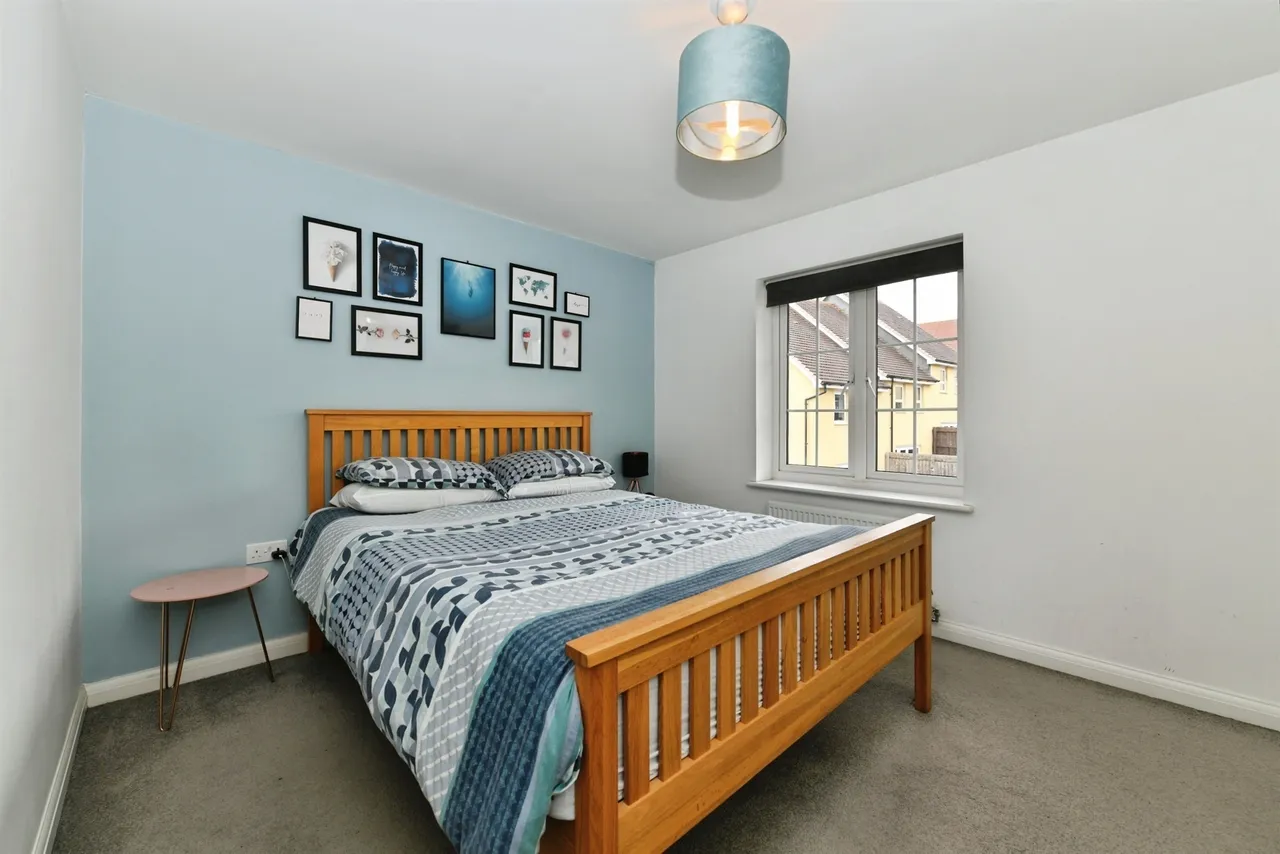 Shackleton Road, YEOVIL, photo 8