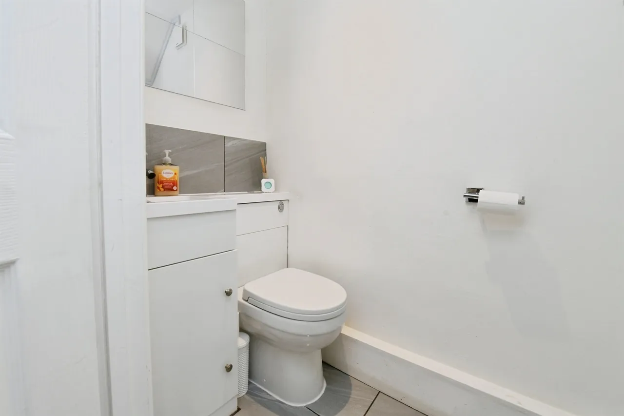 Belvedere Close, Danbury, Chelmsford, photo 8