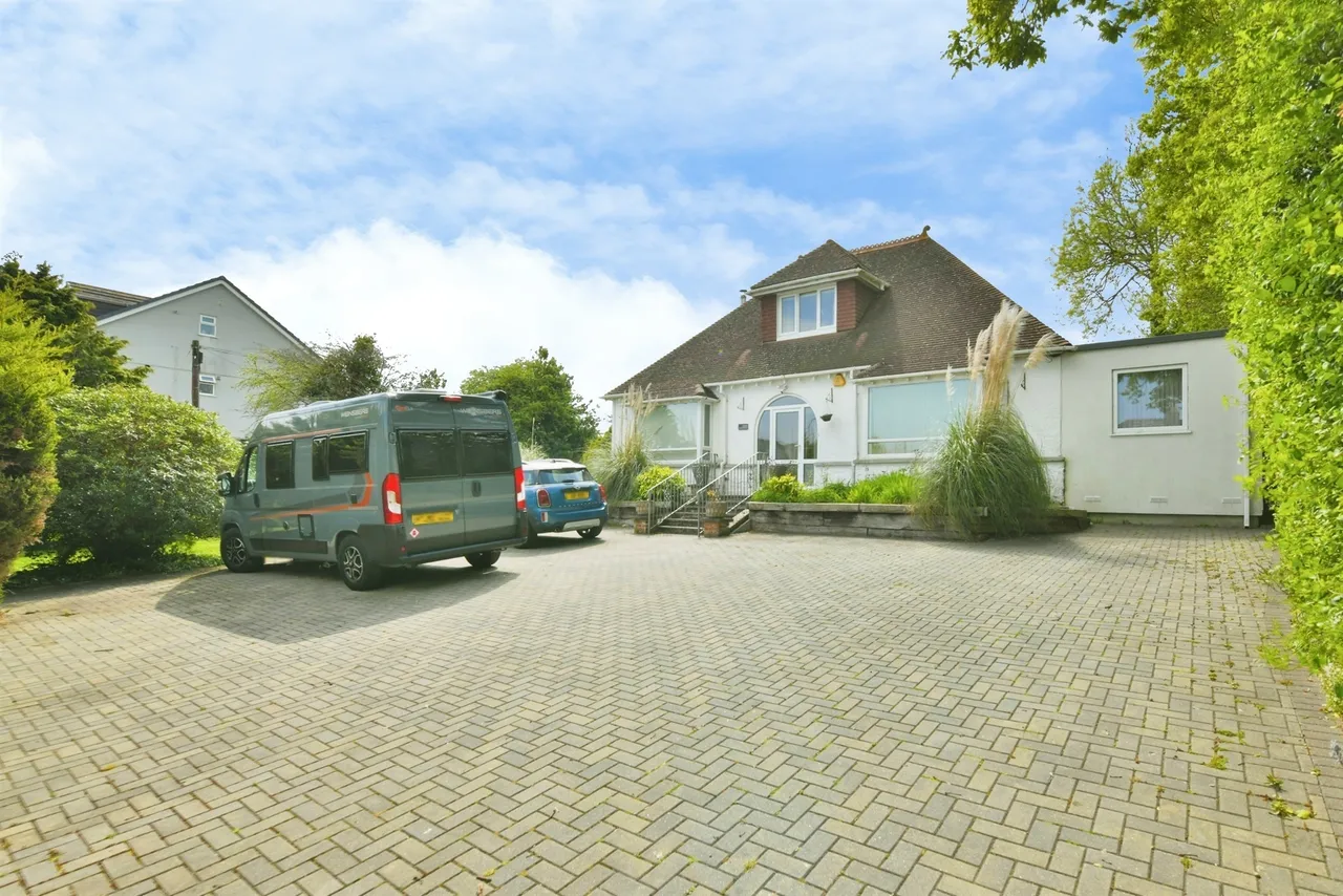 Callington Road, Saltash, PL12, photo 15