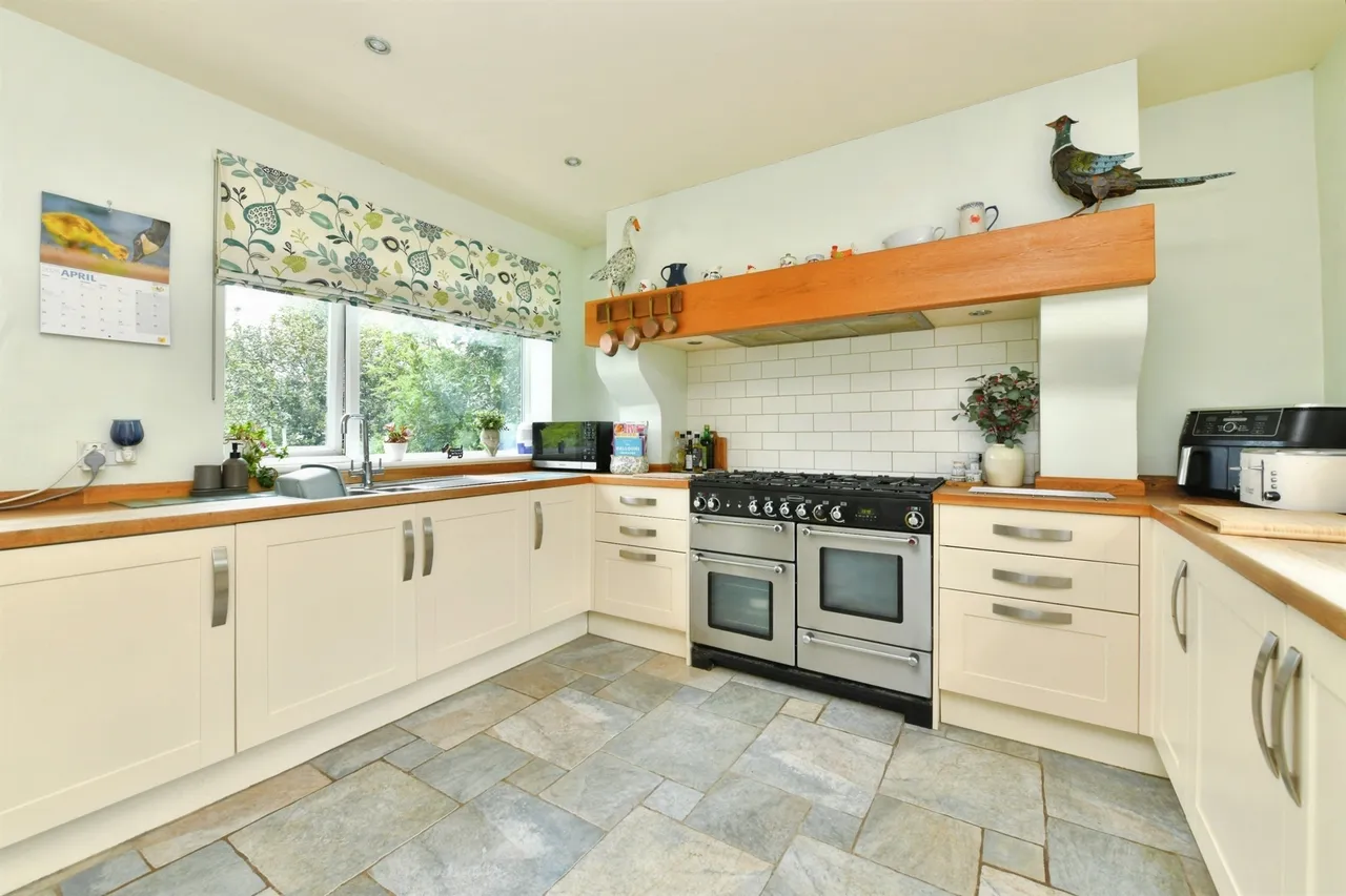 Callington Road, Saltash, PL12, photo 13