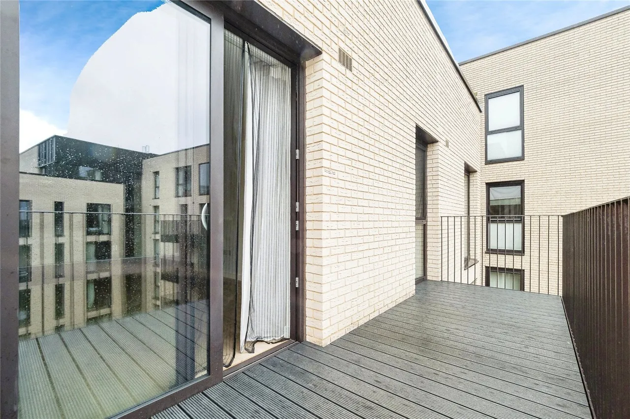 Leyton Road, London, E15, photo 11