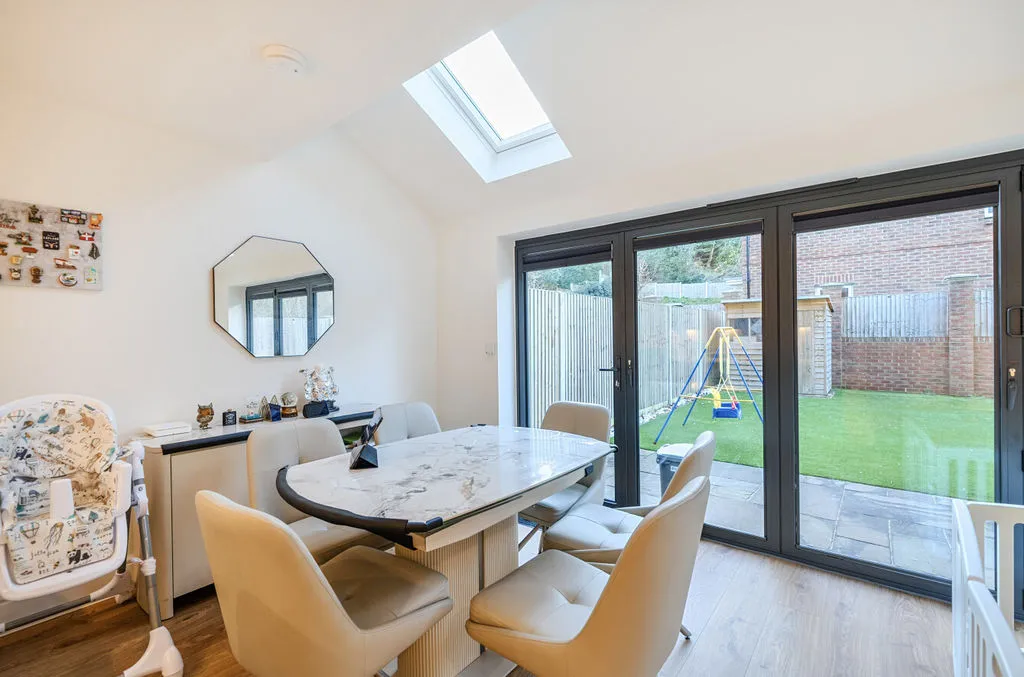Heronwood Gardens Welcomes Road, Kenley CR8 5GY, photo 5