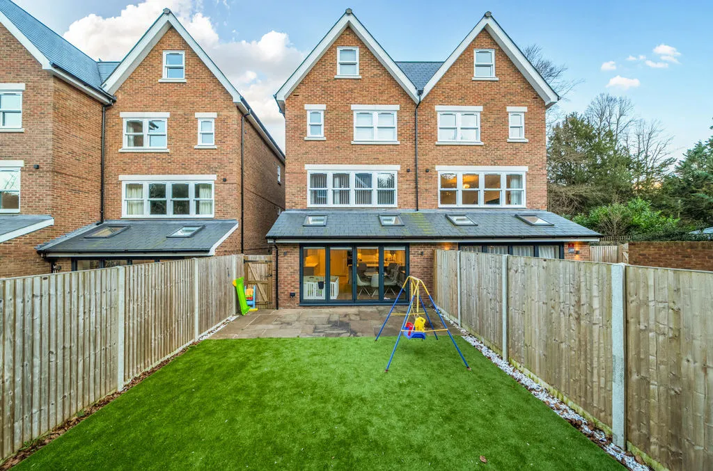 Heronwood Gardens Welcomes Road, Kenley CR8 5GY, photo 18