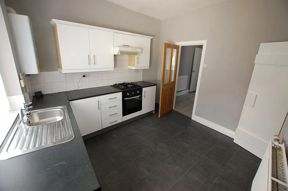 Kings Road, Ashton-under-Lyne, OL6, photo 8