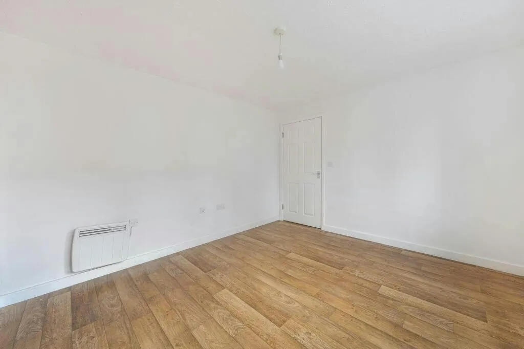 Saltings Crescent, West Mersea, CO5, photo 11