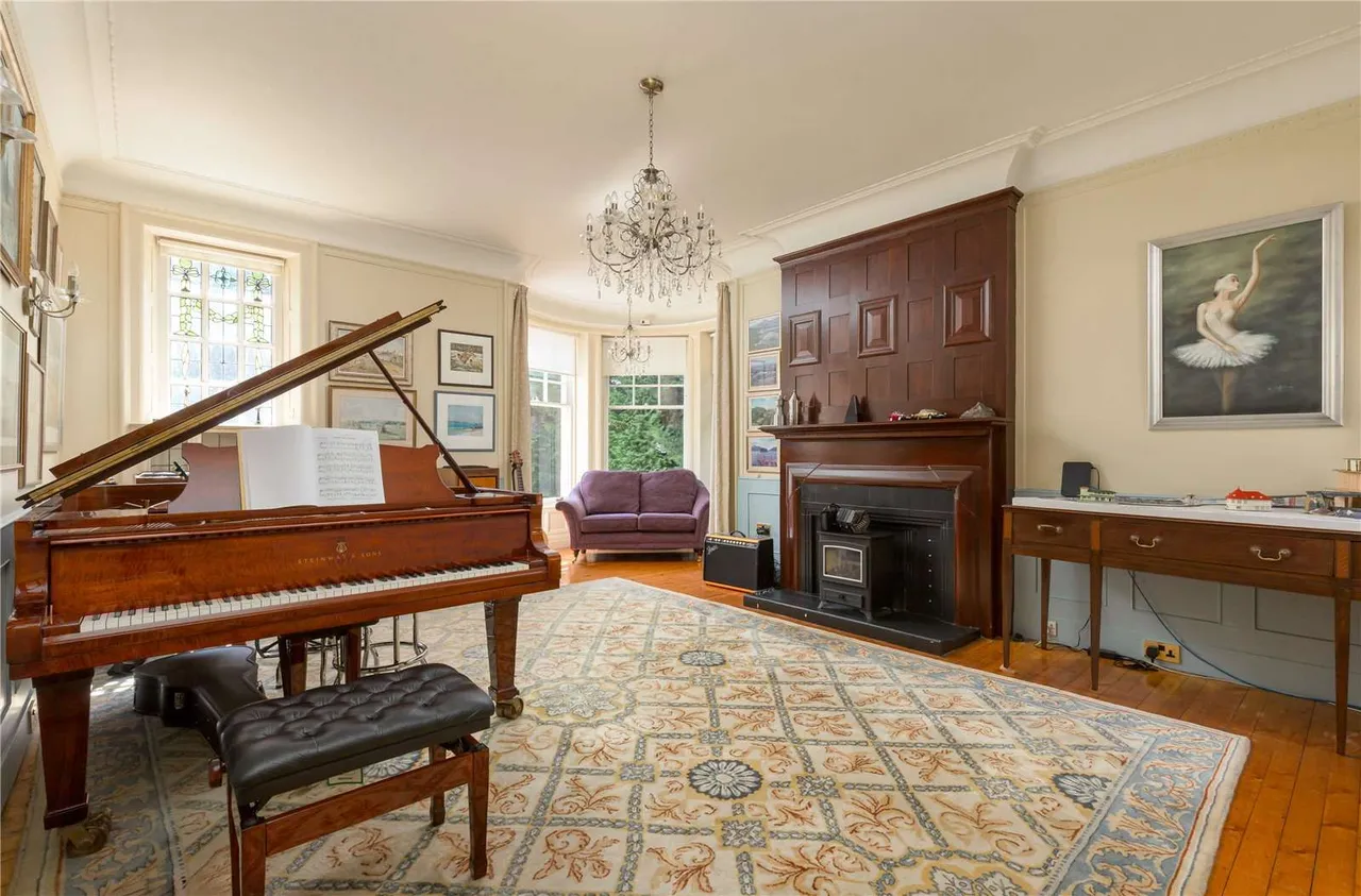 Stewartbrae, 6 Roman Road, Bearsden, Glasgow, G61 2SW, photo 10