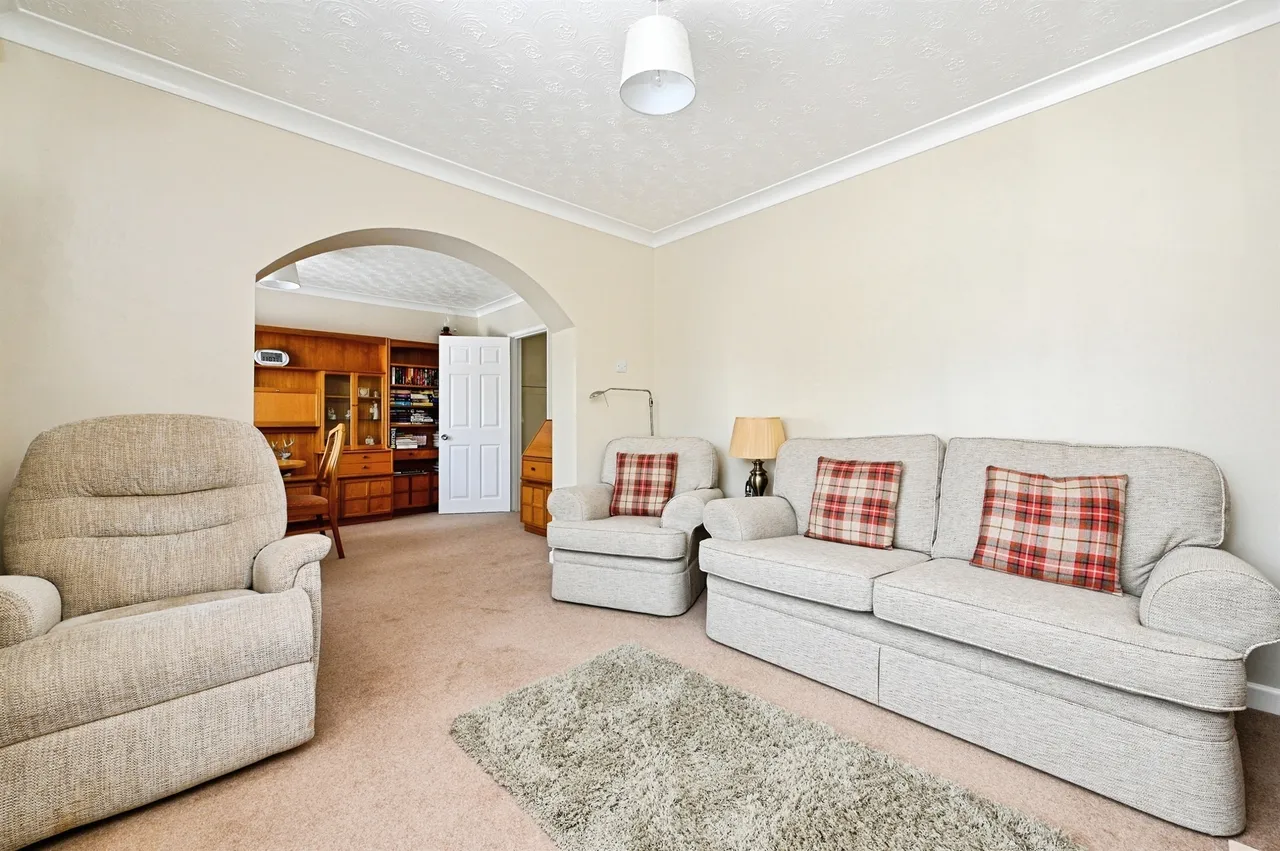 Fir Tree Drive, West Winch, PE33, photo 6